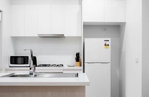 Moorabbin Apartment | Domi Rentals - The Hampton Homes