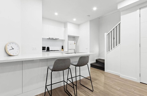 Moorabbin Apartment | Domi Rentals - The Hampton Homes