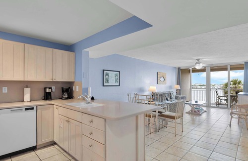 Meadows Condo | "Dominica" Key West 2BR Dock, Pool, Pet-Friendly