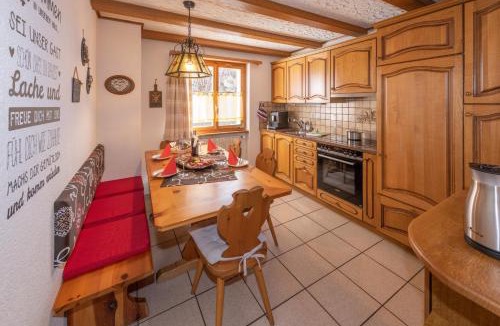 Graechen Apartment | Dominique