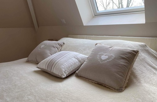 Lamonzie-Montastruc Apartment | Domitille Deluxe Room Garden View