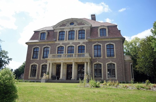 Saint-Quentin Apartment | Domitys - Château de la Pilule