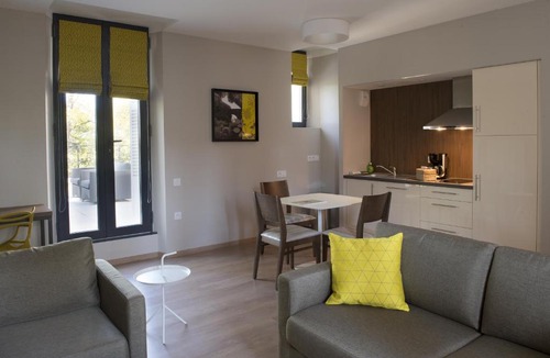 Parthenay Apartment | Domitys Le Château des Plans