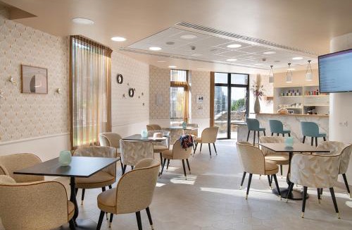 Poissy Apartment | DOMITYS Résidence services seniors LE PARC DES AUBIERS