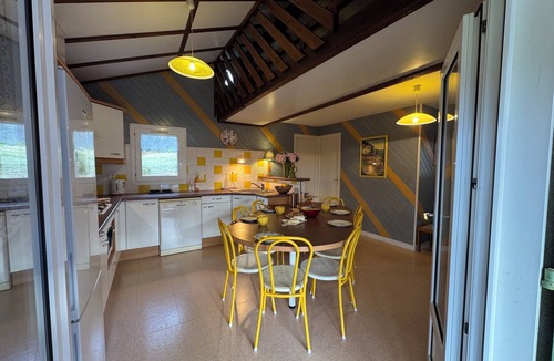 Domme Ski Chalet | Domme Gite with pool sleeps 8