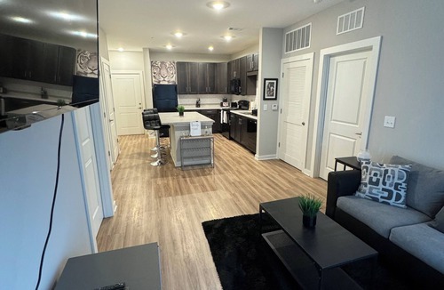 Capitol View Apartment | Don’t book!. Unable to delete property!