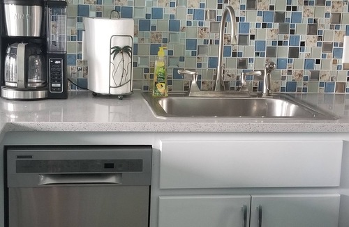 Galveston Condo | Don't Cross Seawall to Get to the Beach!