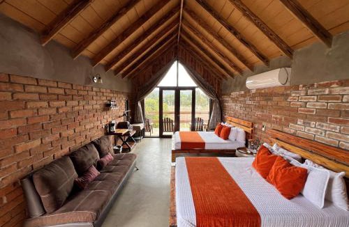 Valle de Guadalupe Ski Chalet | Don Tomas Viñedo cabañas