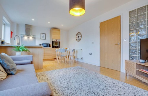 Doncaster Apartment | Doncaster 1st floor Apartment