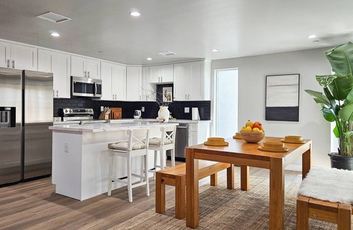 Mid City House | Dondo Stay
