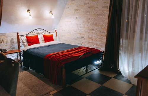 Kaluga Hotel | Donjon Hotel