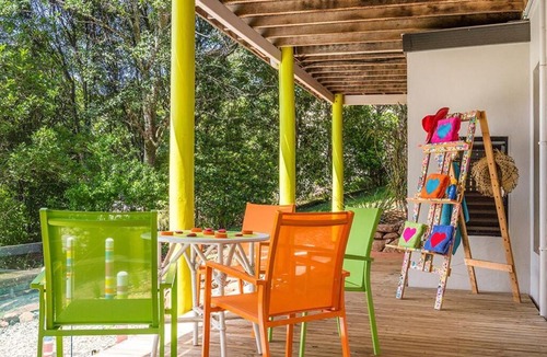 Alstonvale Apartment | Donna's Art House