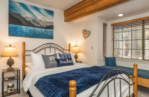Truckee Hotel | Donner Lake Inn
