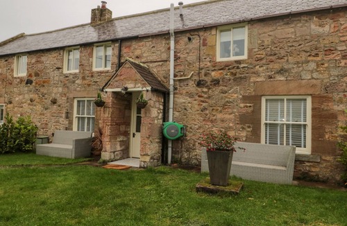 Beadnell Cottage | Donni Hall Cottage