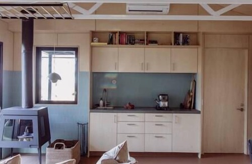 Booroobin House | Donnington Ridge Eco Cabin