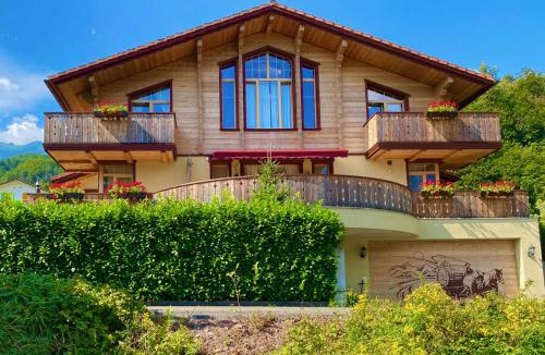 Quarten House | Doodle's Amazing Chalet -Walensee - Flumserberg - Churfirsten - Heidiland - Pool - Sauna