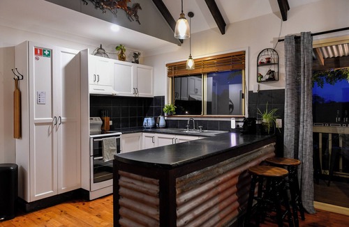 Beechmont House | Doomben Ridge Farm House