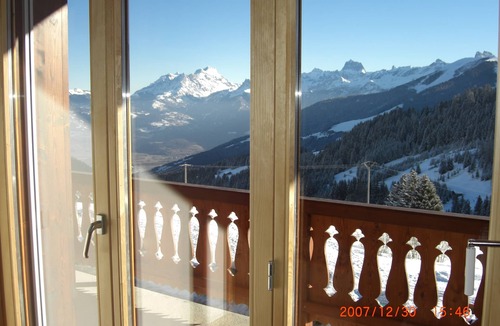 Champoussin Apartment | Doorstep skiing from a 'chocolate box' Swiss ski village.