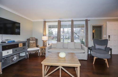 Historic Old Town House | Dorchester Cottage