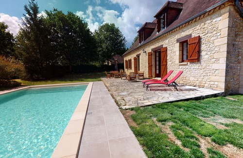 Castelnaud-la-Chapelle Villa | Dordogne valley pool house