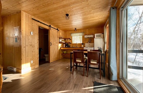 Pohenegamook House | Dormez à quelques minutes d’un autre pays CA/USA