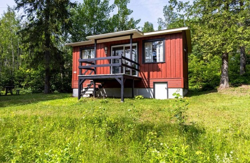 Pohenegamook House | Dormez à quelques minutes d’un autre pays CA/USA