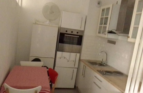 Maurepas Apartment | Dormiedodo