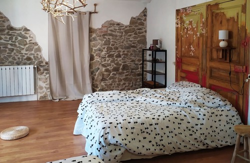 Bussiere-Dunoise Bed & Breakfast | Dormitory at Domaine de la Caure