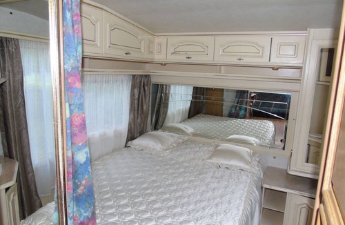 Wassy House | Dormitory caravan on permalieu