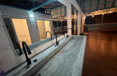 Tioman Island Hostel | Dormitory Pondok