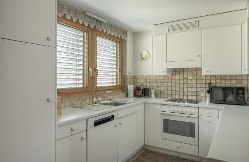 Fiesch Apartment | Dorothy Sunshine