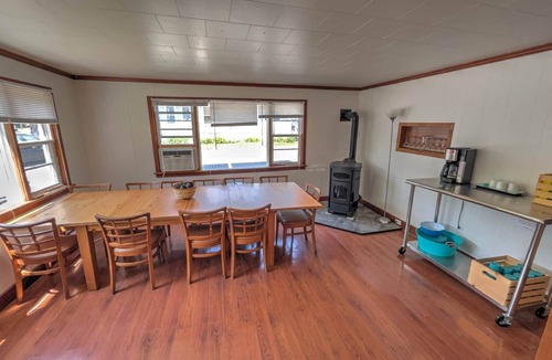 Rideau Lakes Villa | Dorothy’s Lodge | Large Waterfront Retreat on the Rideau