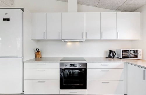 Nørre Lyngvig House | "Dorrit" - 1.2km from the sea by Interhome