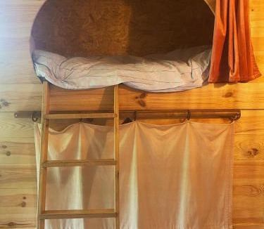 Chambonas Hostel | Dortoir dans la nature