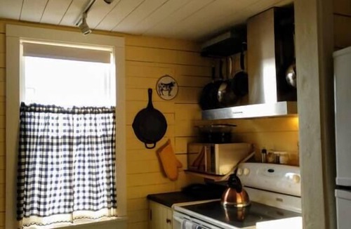 Lethbridge House | Dory Buff House