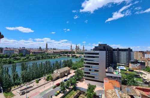 Barrio de Jesus Apartment | Dos Torres Ribera Play & Relax con Jacuzzi y cine
