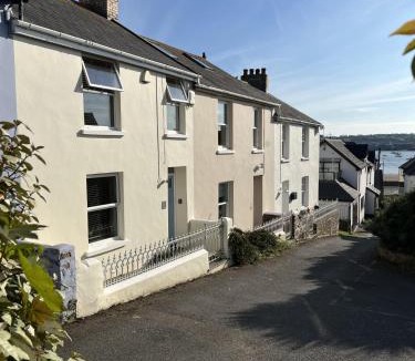 Instow House | Dot's Cottage