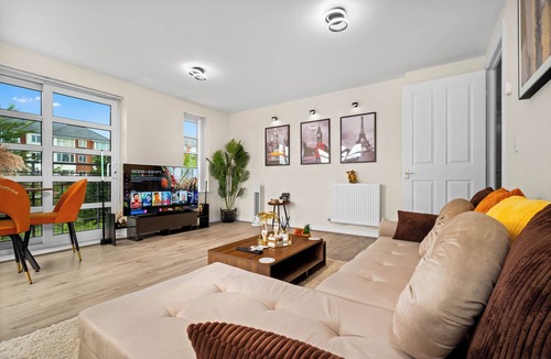 Erdington Apartment | Dote Haven Stylish 2 Bed Apartment with Free parking