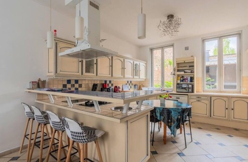 Douai Hotel | Douai house