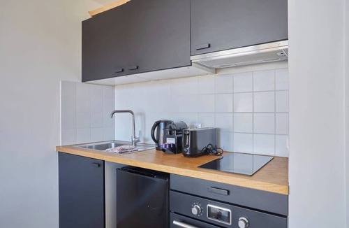 Silly-Gallieni Apartment | Double Apartement l 15min Eiffel Tower by Car