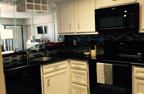 Galveston Condo | Double Balcony & Beach + Free High Speed WiFi