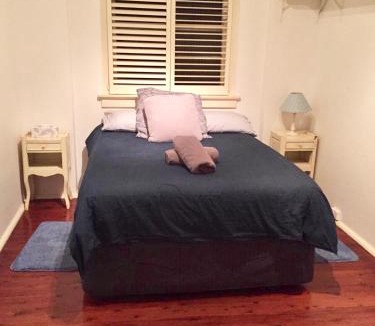 Double Bay Apartment | Double Bay Harbour-front apartment with stunning views