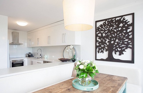 Double Bay Apartment | Double Bay three-bedroom apartment with pool