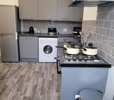 Burnley House | Double Bed L1 Burnley City Centre