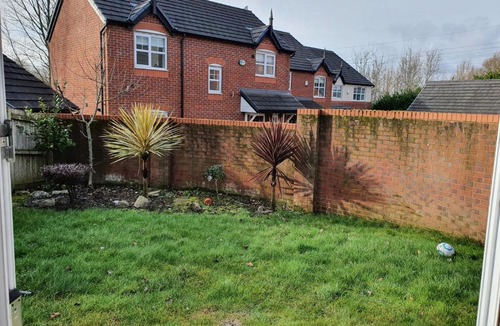 Cheadle House | Double bedroom in Cheadle