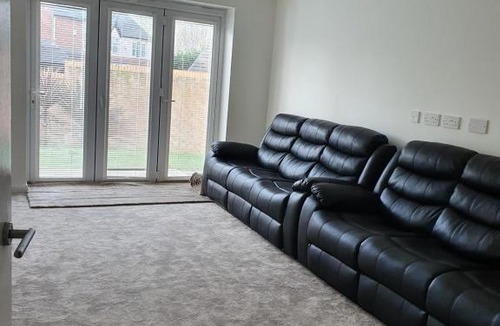 Cheadle House | Double bedroom in Cheadle