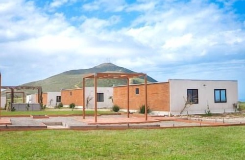 Ensenada House | Double Cabin #8 - Oak Point