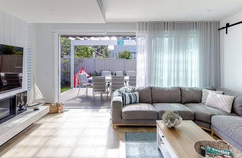 Dromana House | Double Delight - 4pm check out Sundays*