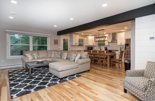 Killington House | Double Dipper - Upper Unit by Killington Vacation Rentals