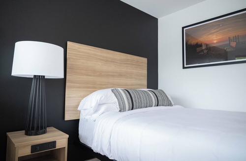 Rehoboth Beach Hotel | Double Double Studio | The Waypoint | Great for Groups Visiting the Beach